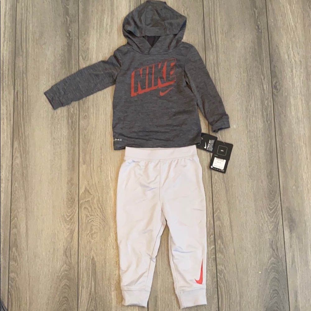 Nike 2Pc Set Jogger Outfit